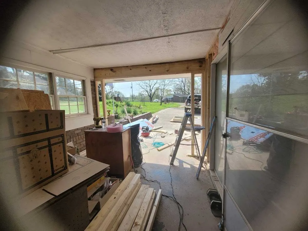 Air movers and dehumidifier for Water Mitigation Services in Wyndham